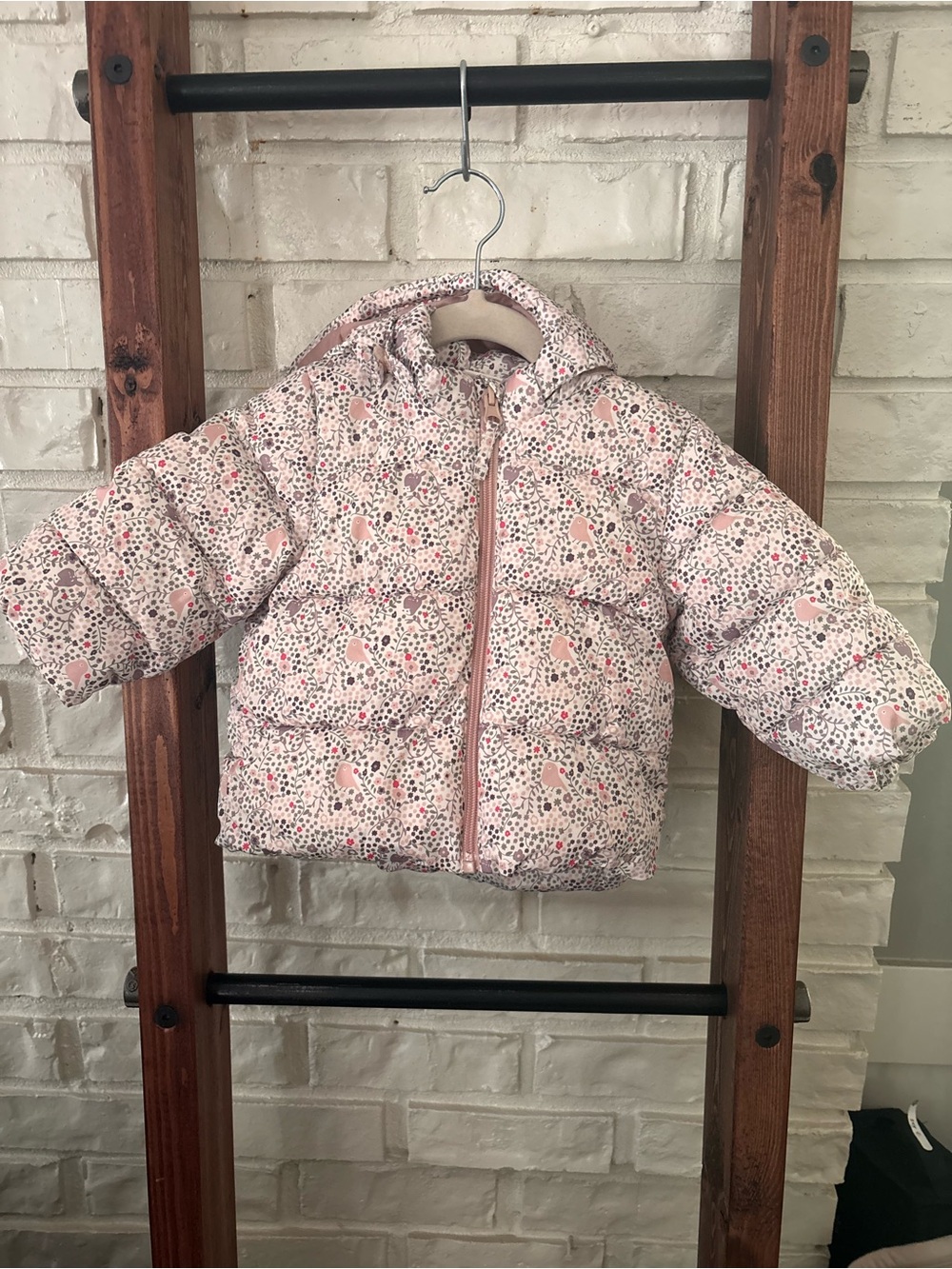 🌻3 /$25🌻 Pink Floral Puffer Jacket with Detachable Hood